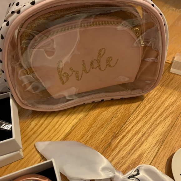 Bride-To-Be 👰🏻‍♀️ Bundle - Picture 5 of 16